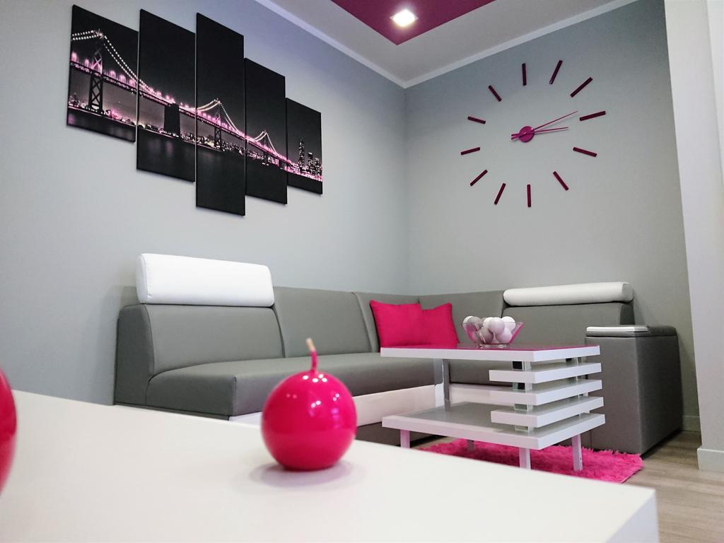 키엘체 Apartament Exclusive 아파트 외부 사진