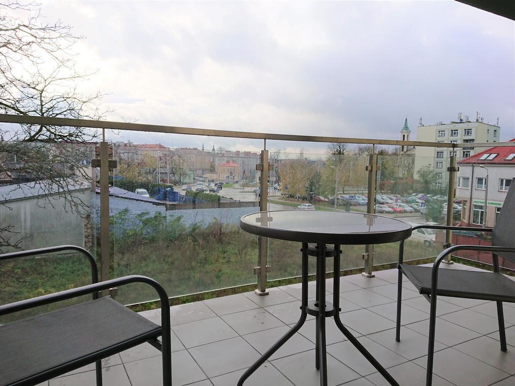 키엘체 Apartament Exclusive 아파트 외부 사진