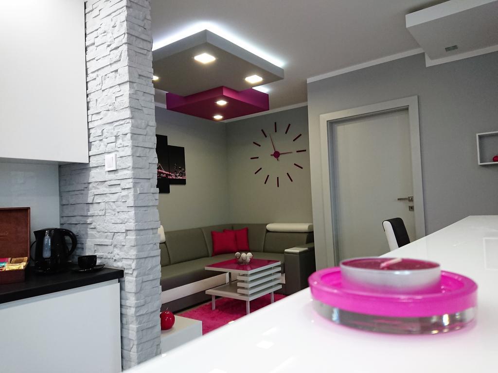 키엘체 Apartament Exclusive 아파트 외부 사진