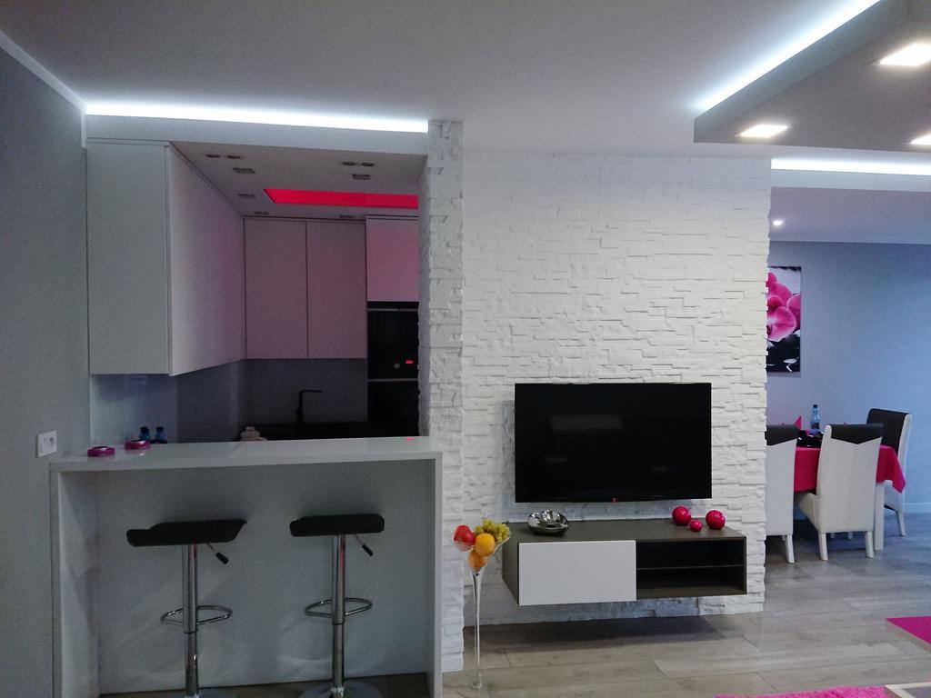 키엘체 Apartament Exclusive 아파트 외부 사진